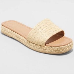 Women's Universal Thread shoes Natural Mardi Raffia platform slide sanda…